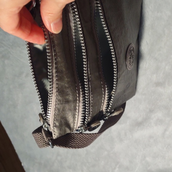 Kipling Alvar Extra Small Pewter Metallic 3 Pocket Mini Crossbody EUC - Picture 7 of 13
